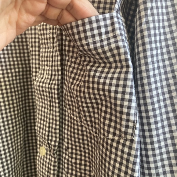 Old navy kids size large L cotton button front shirt. Red blue stripe. - Picture 5 of 8